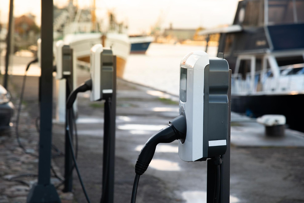 Whether you require a single home charger or a large commercial charging network, we deliver fully managed solutions designed for performance, safety and long-term reliability.