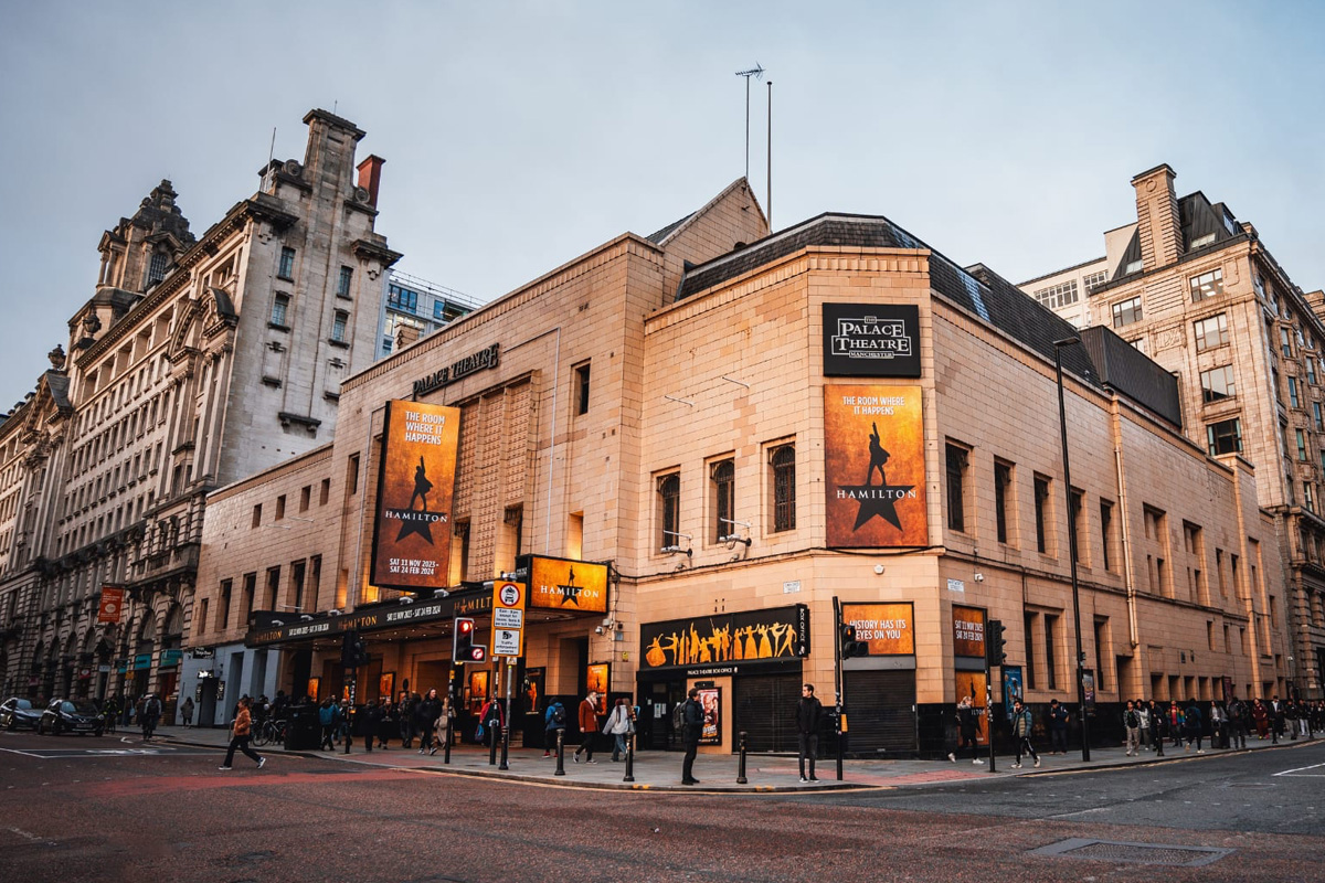 Future Energy Networks delivered an upgraded water connection for the Palace Theatre in Manchester.